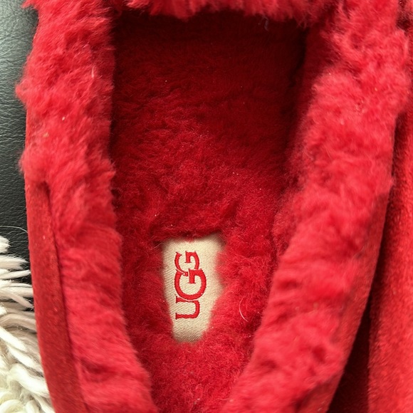 PRICE FIRM NO OFFERS Bright Red Ugg Slippers - Picture 3 of 5